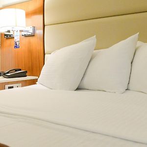 Studio Suite Two King Beds Non-Smoking